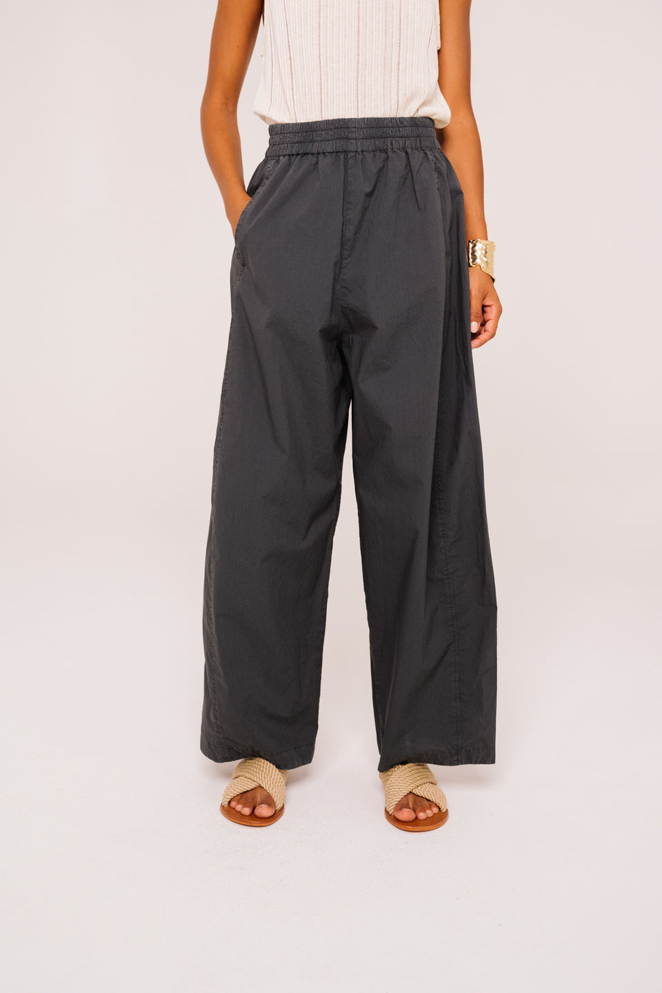 Liam Trousers, Ferro