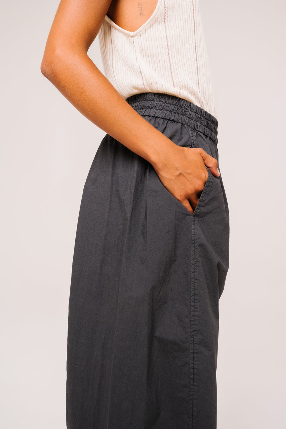 Liam Trousers, Ferro