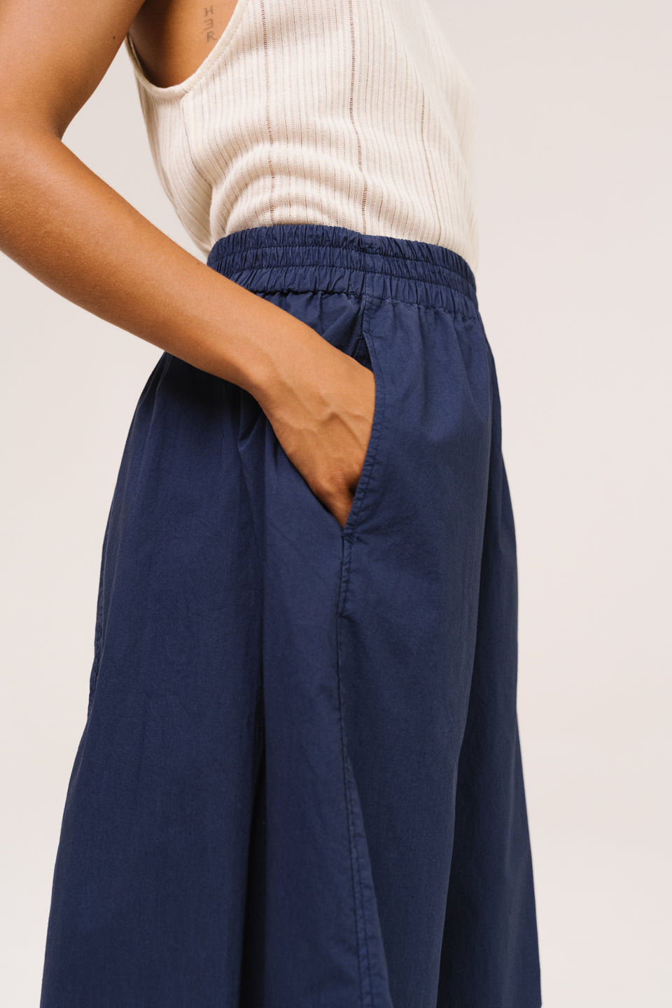 Liam Trousers, Cosmo