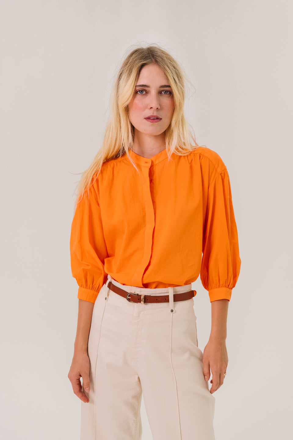 Carla Blouse, Aurora