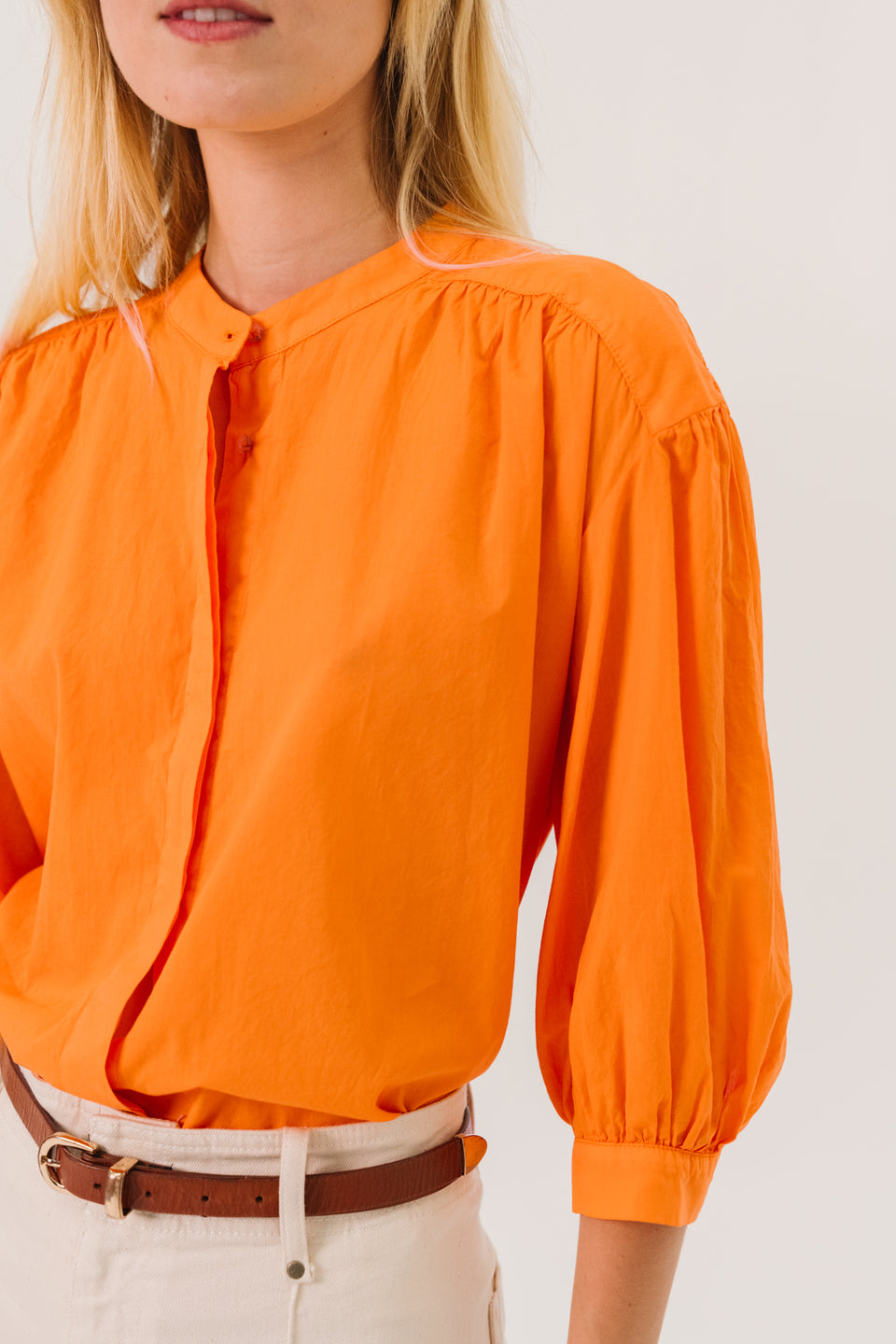 Carla Blouse, Aurora