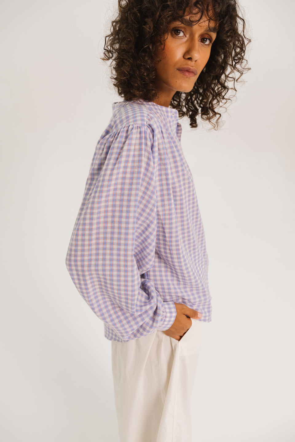 Gladis Blouse, Ulloa