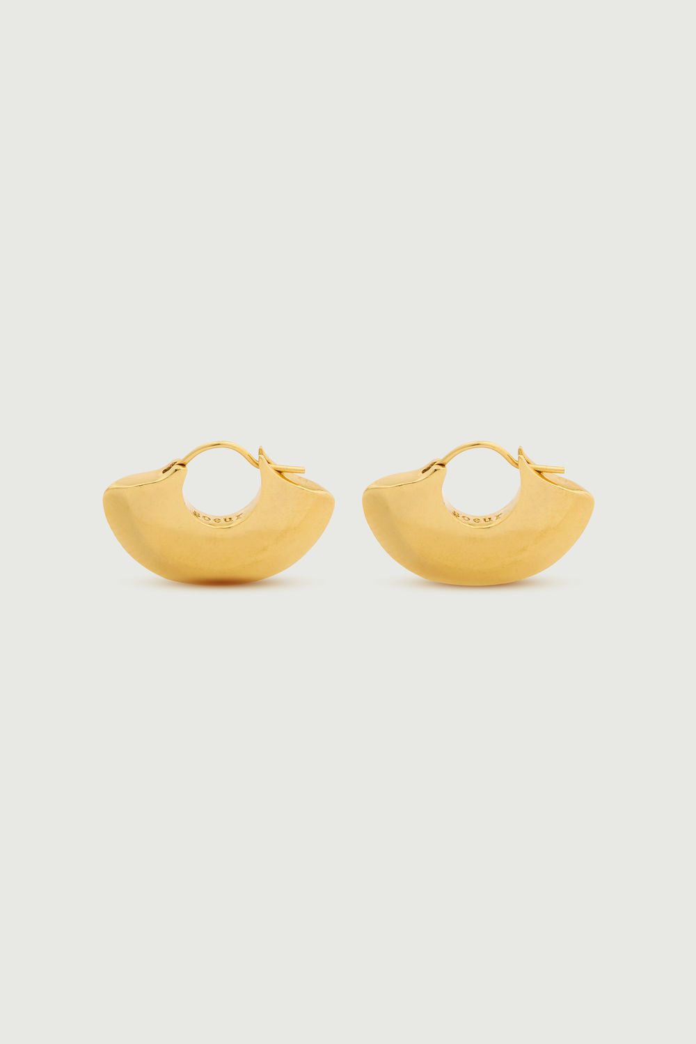 Plate, Gold