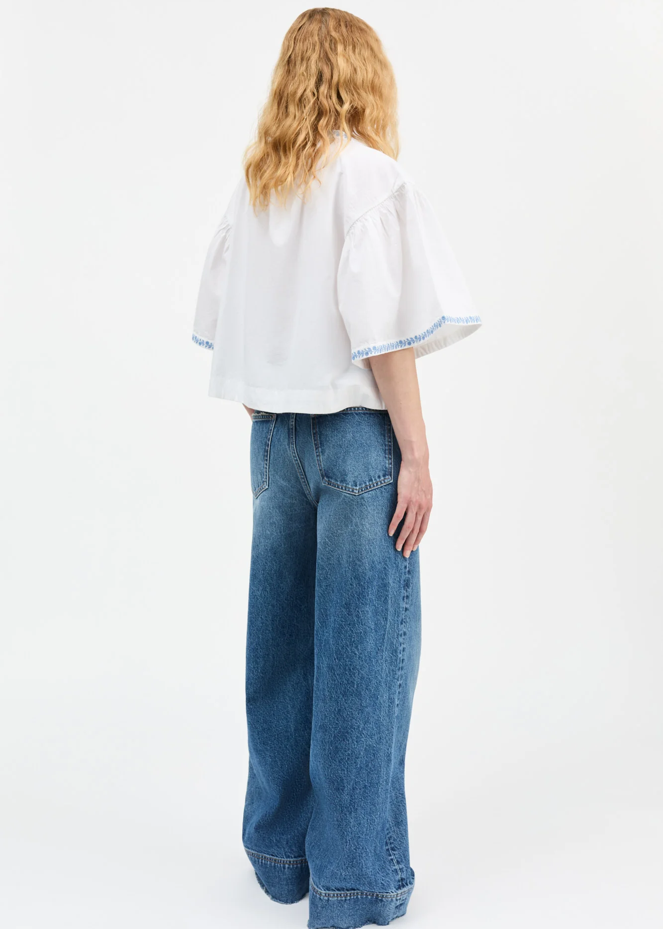Bonne Blouse, White ~ Skall