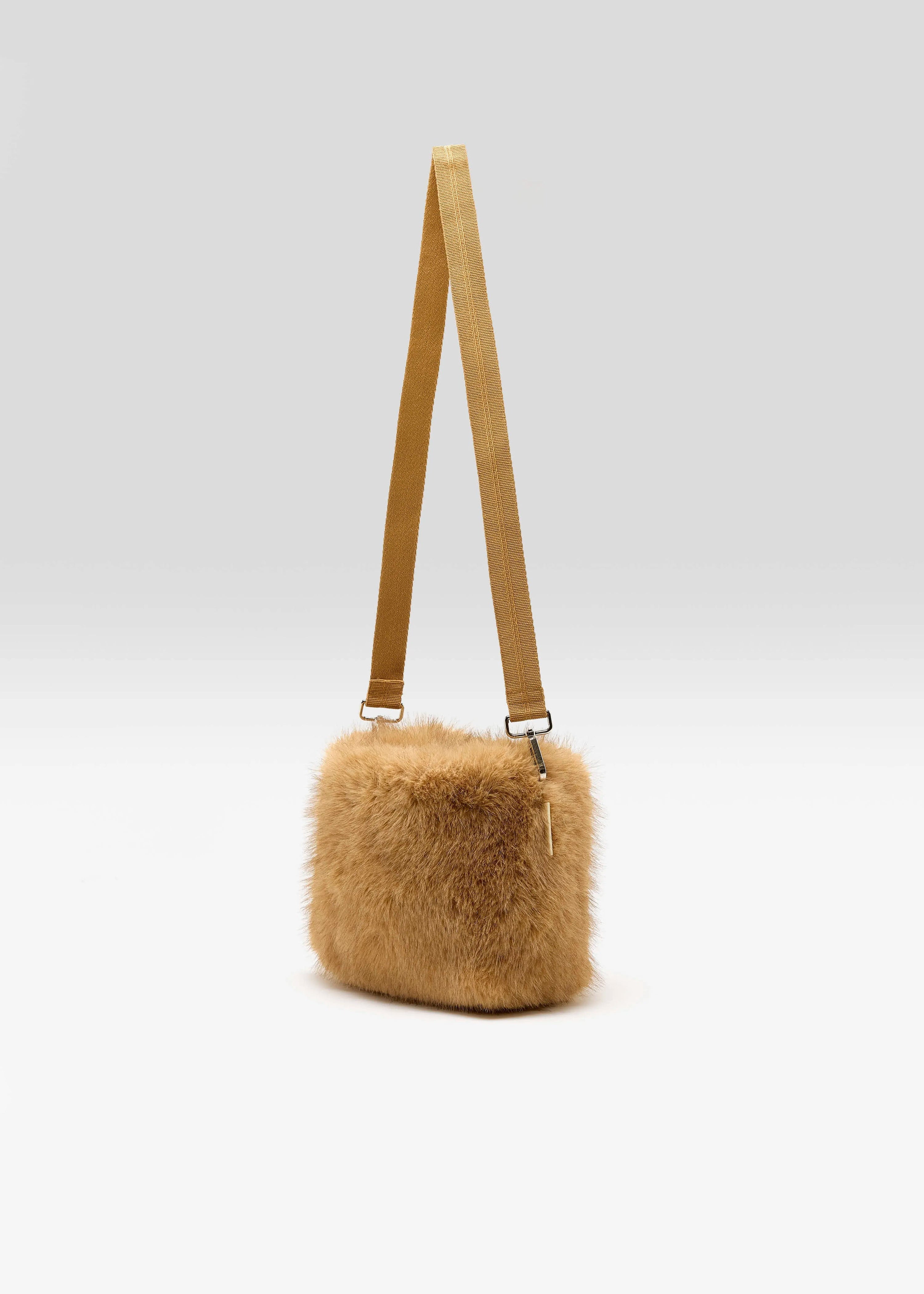 Hochet Faux-Fur Handbag, Amber ~ Bellerose