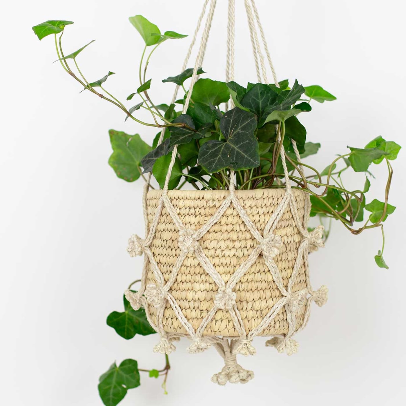 Jute hanging plant pot holder