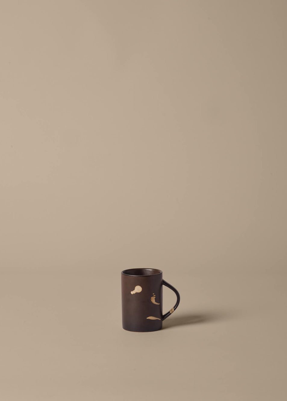 Koyo Mug, Brown ~ Ferm Living