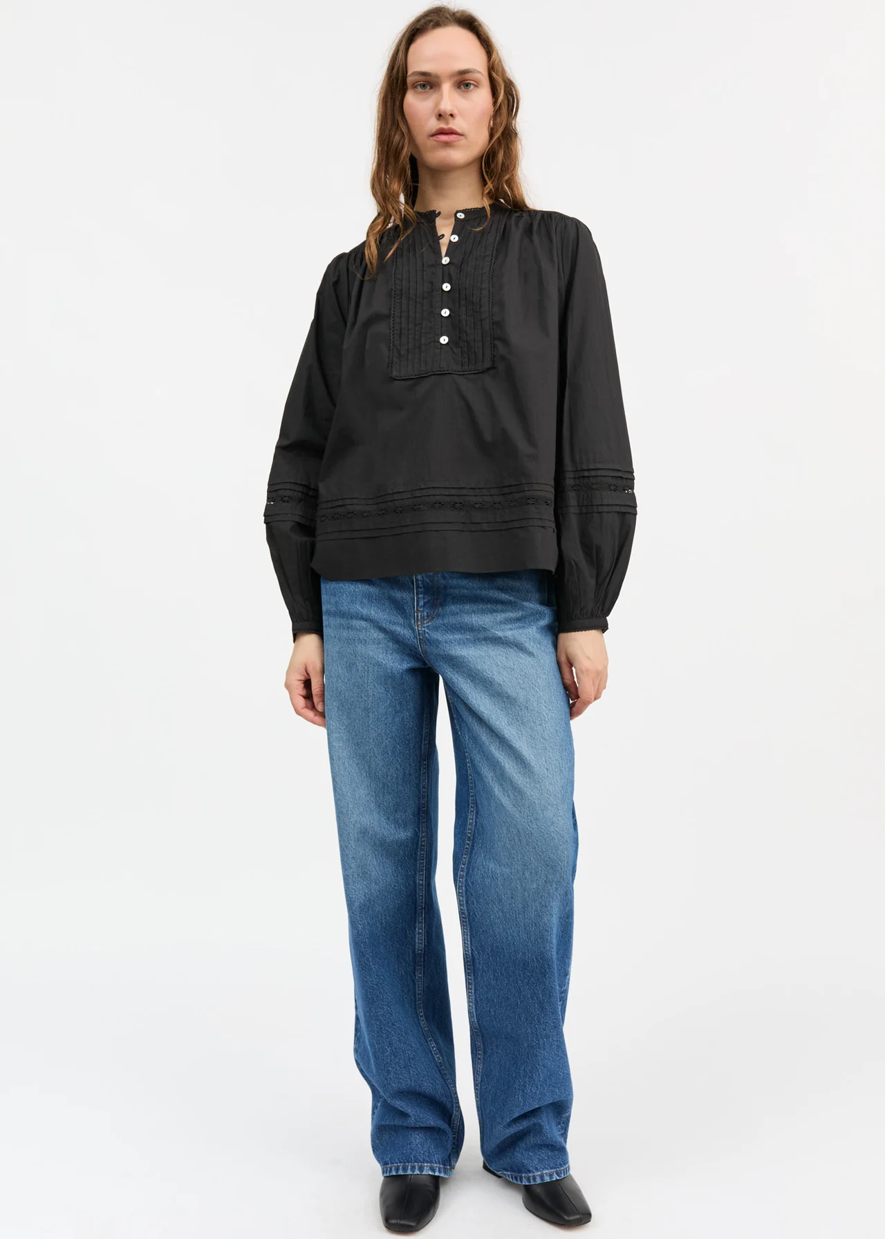 Leaf Shirt, Black - Skall
