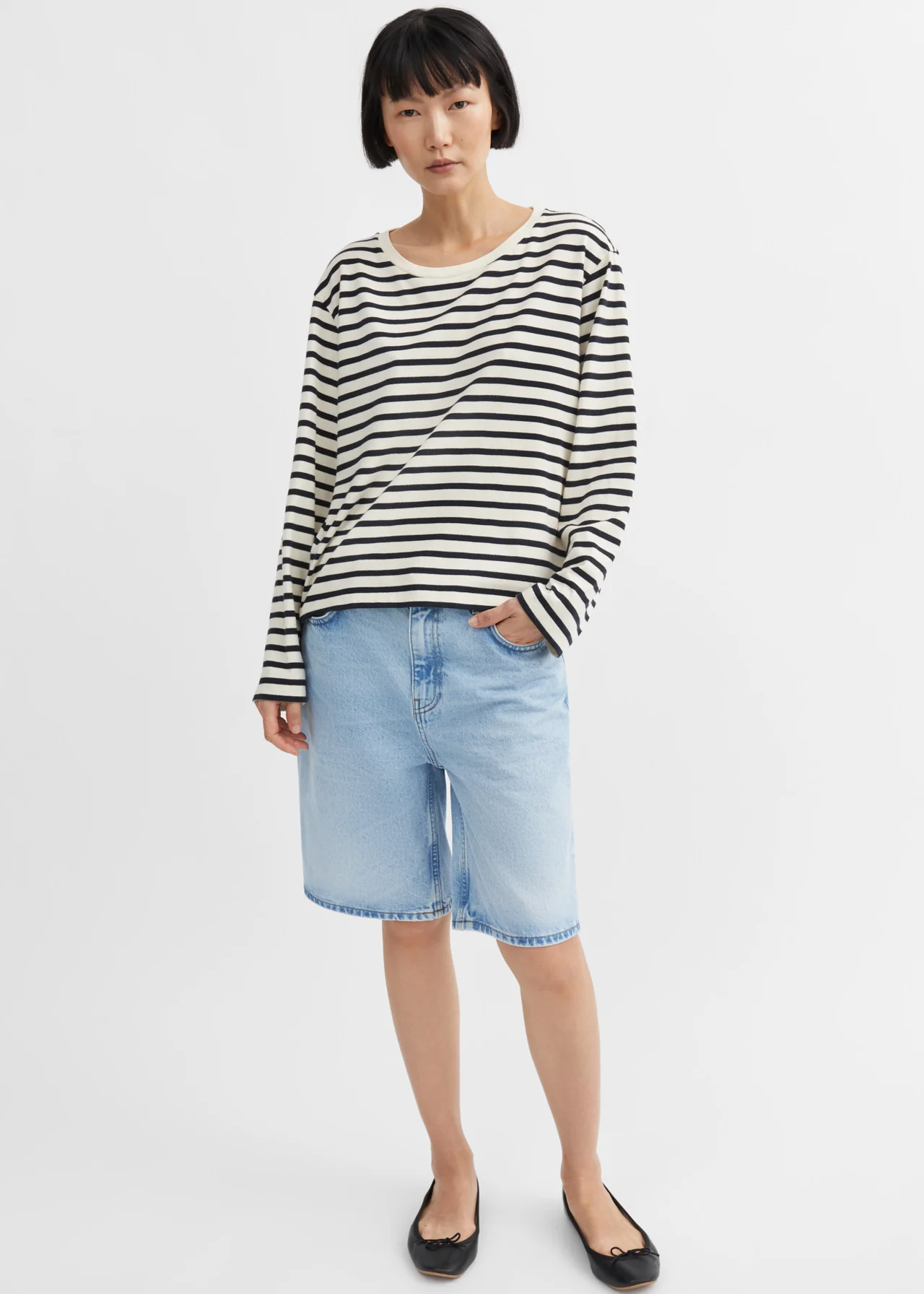 Loui Oversized Blouse. Black/White Stripe - Skall