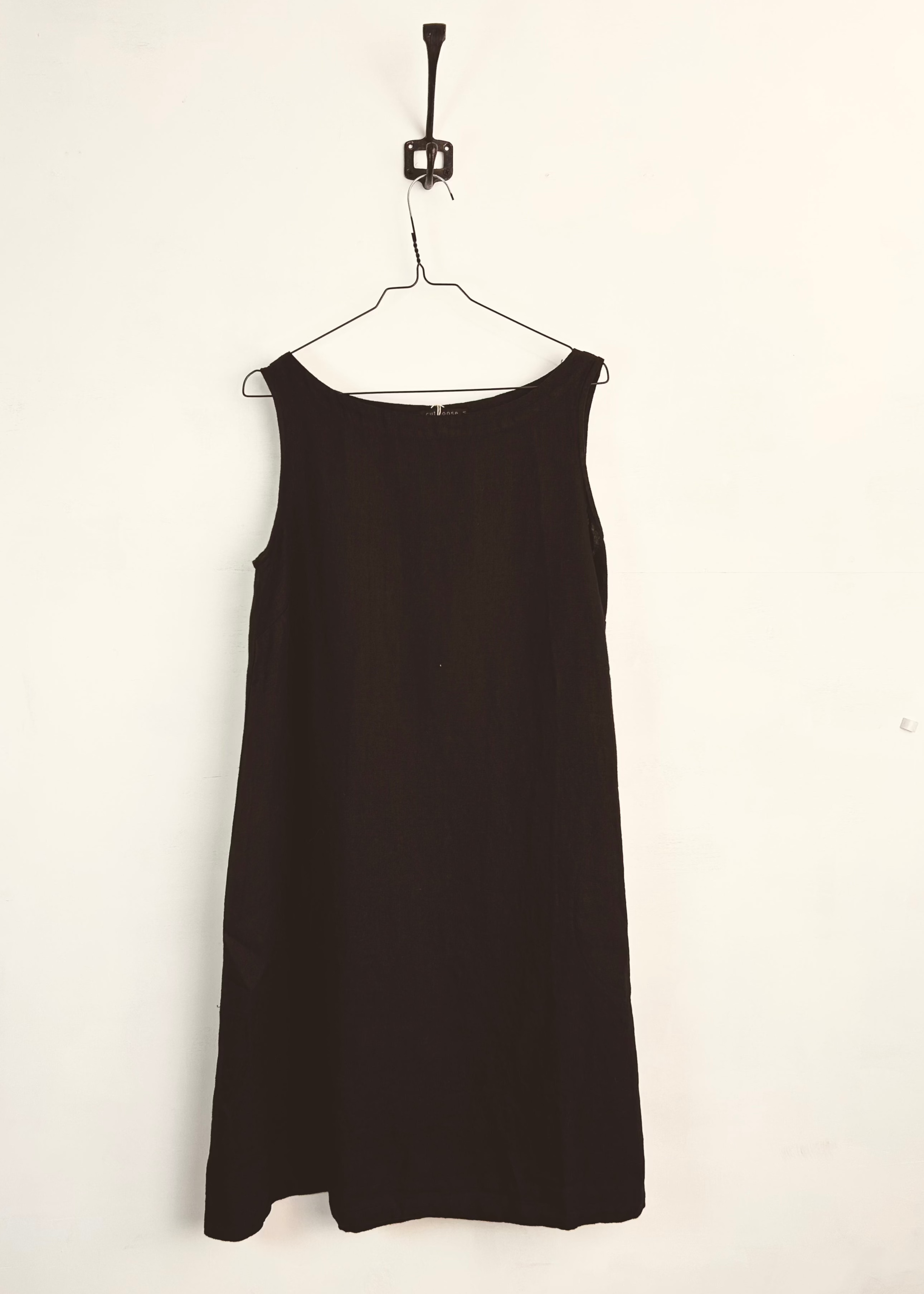 Modern Shift, Black - Cut Loose
