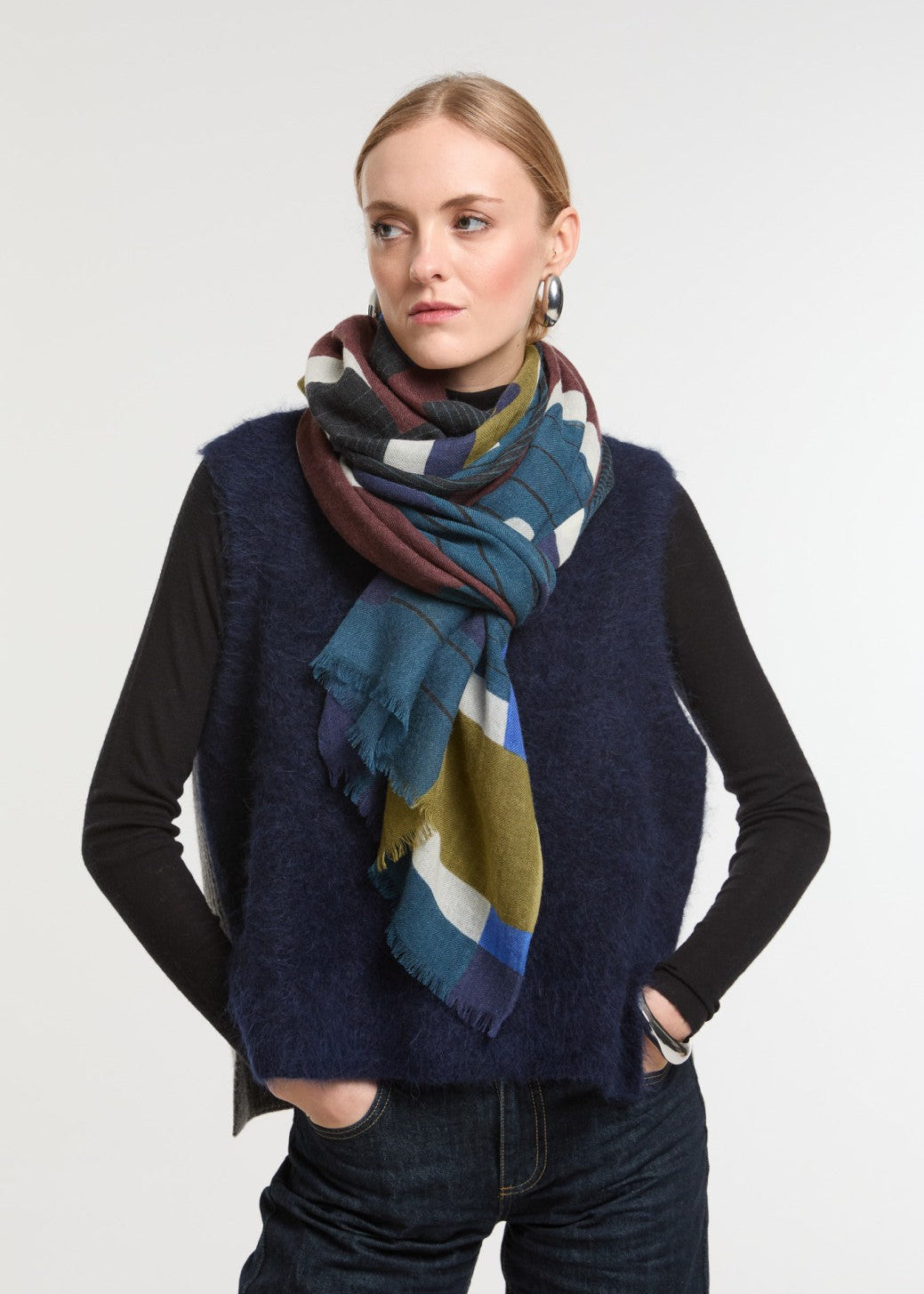 Petra Scarf, Blue - mapoesie