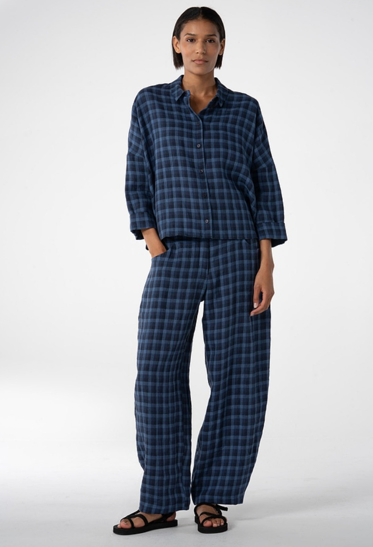 Blouse 617 - Navy ~ Oska