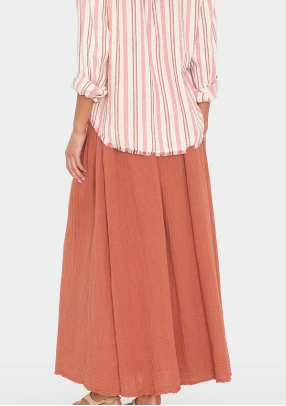 Evelyn Skirt, Picante ~ Xirena