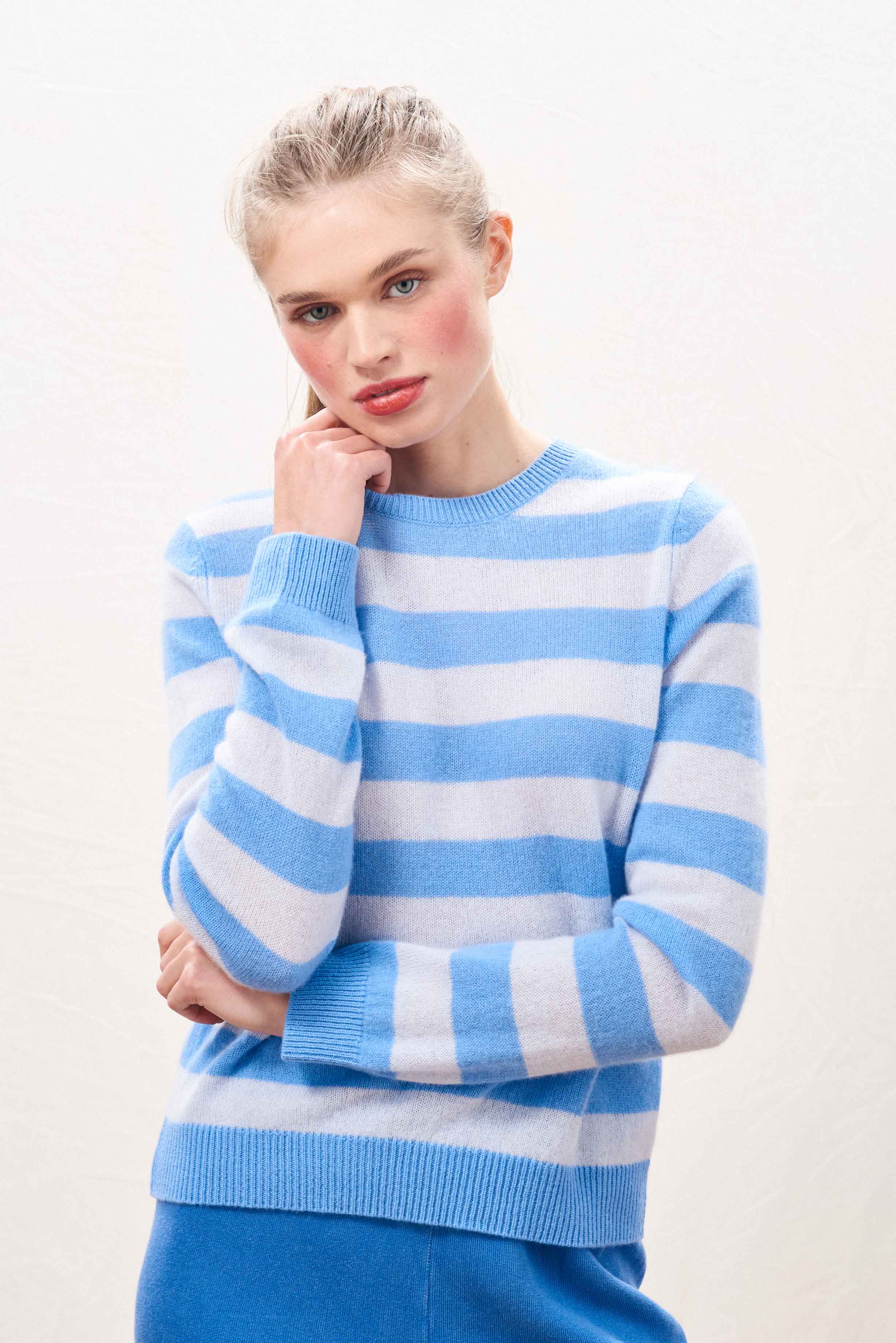 Stripe Crew, Azure