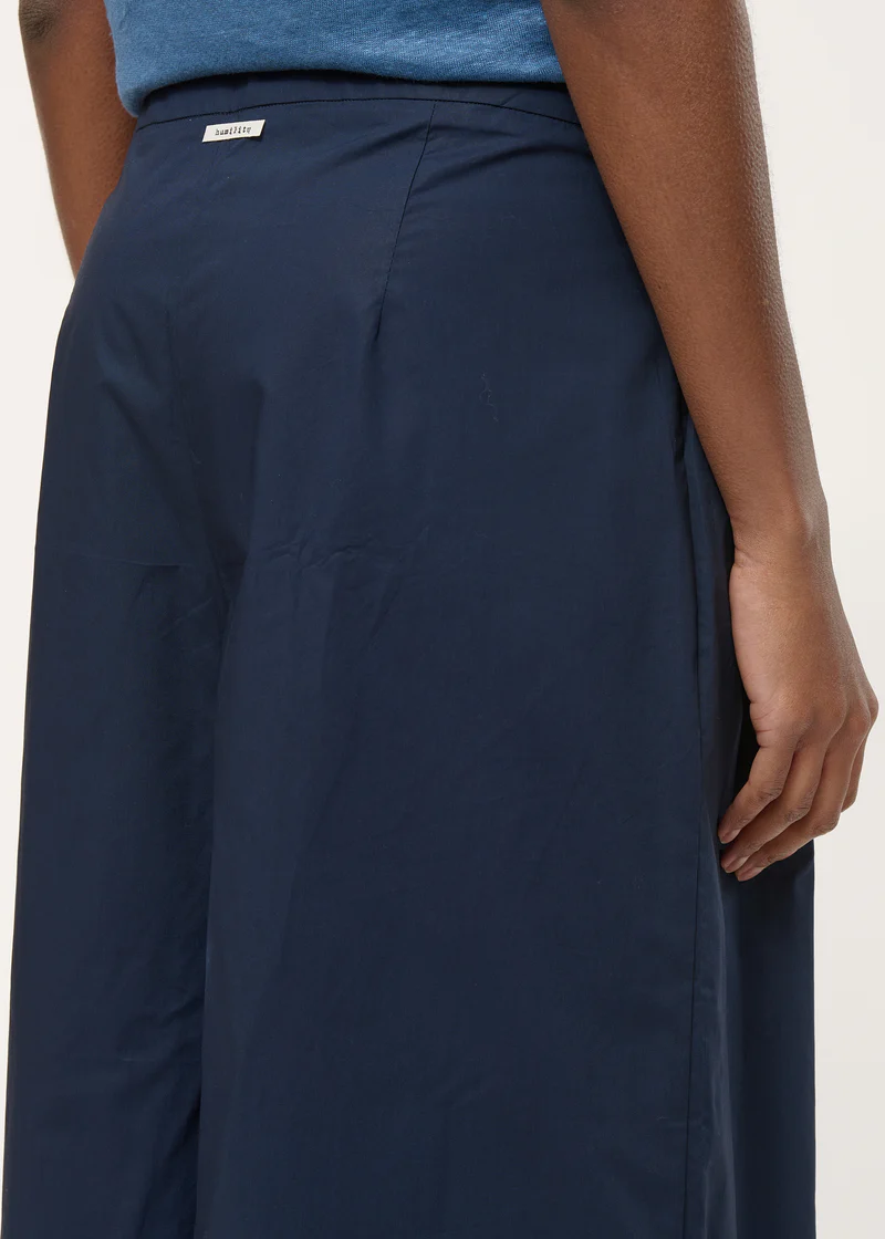 Dark blue 7/8-length cotton poplin trousers