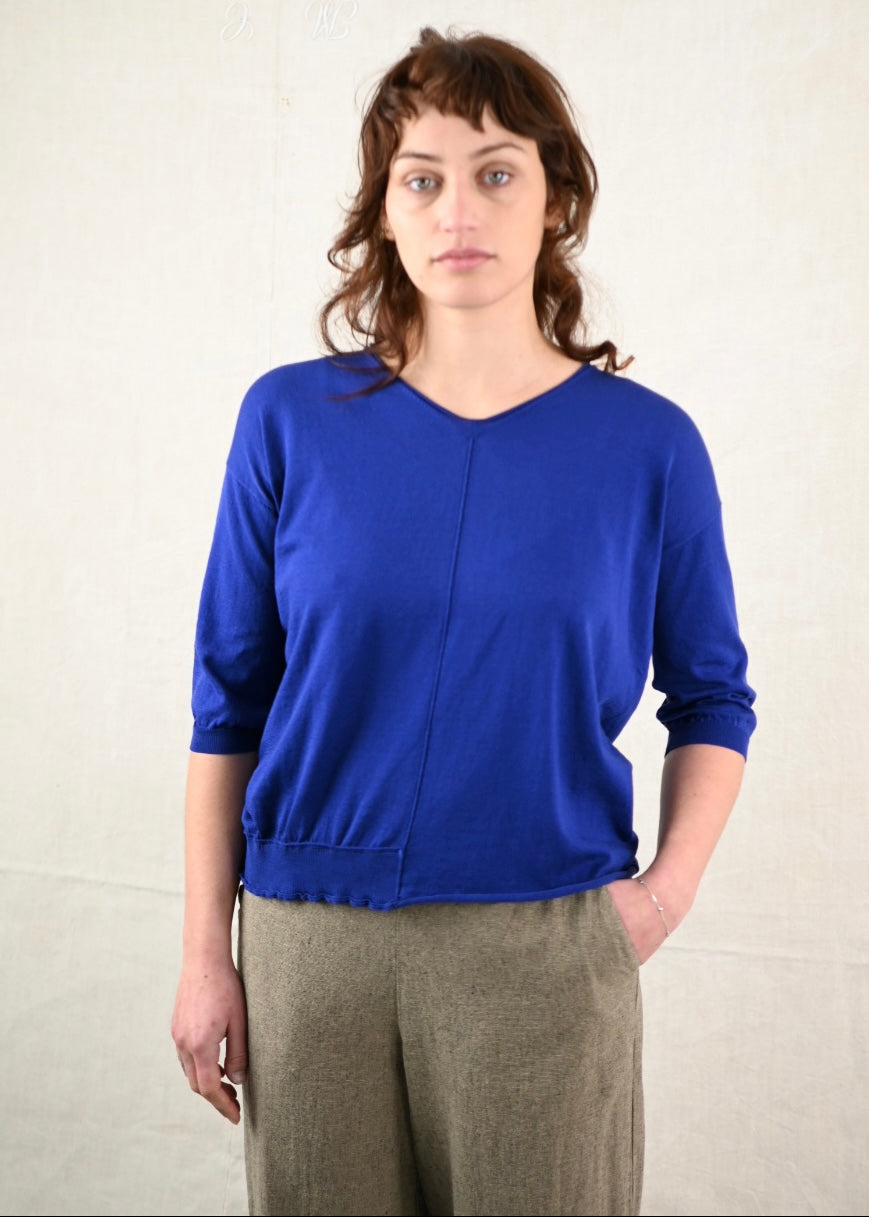 M J W ~ V Neck Pullover 642, Ink