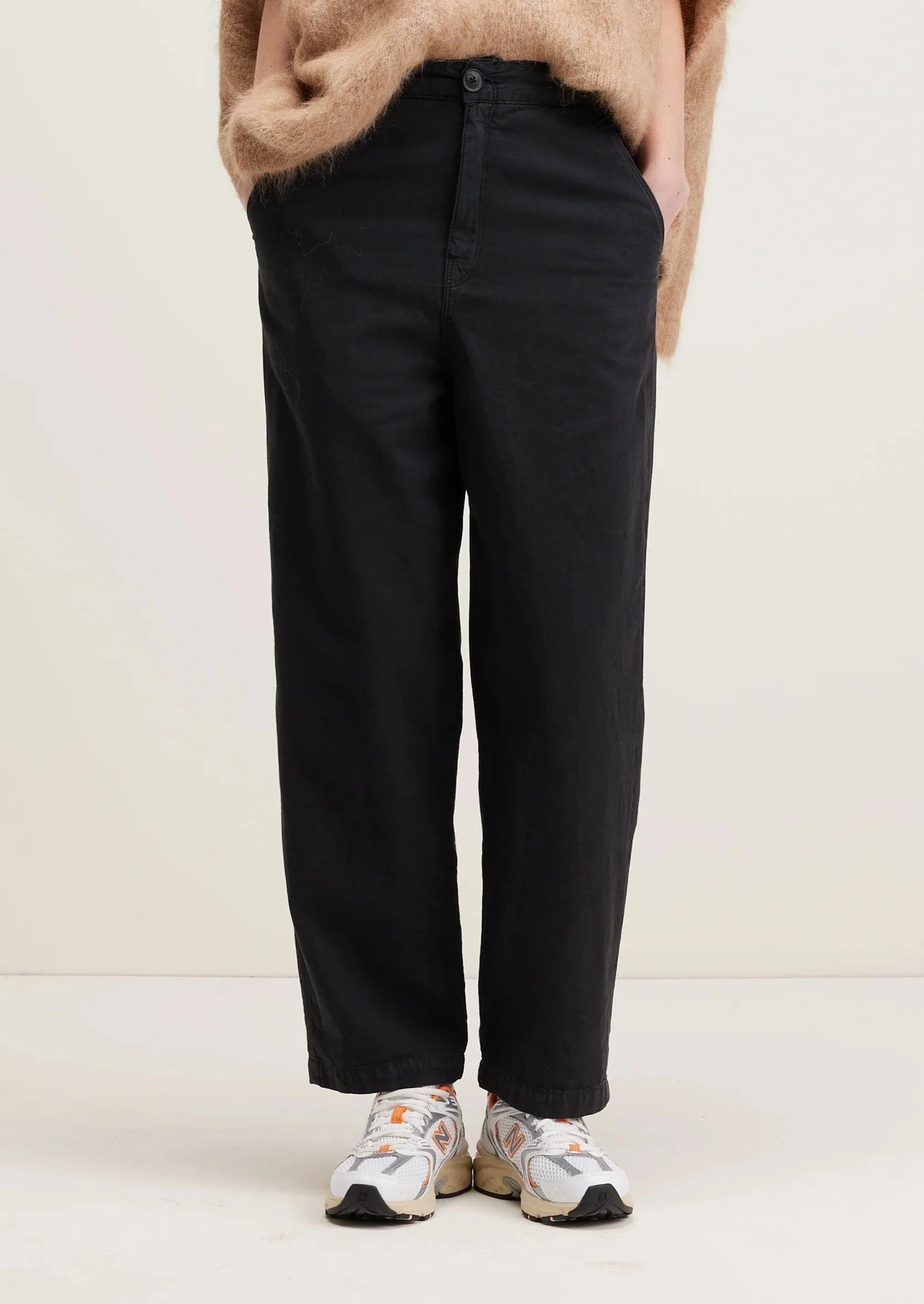 Pasop Trousers, Off Black