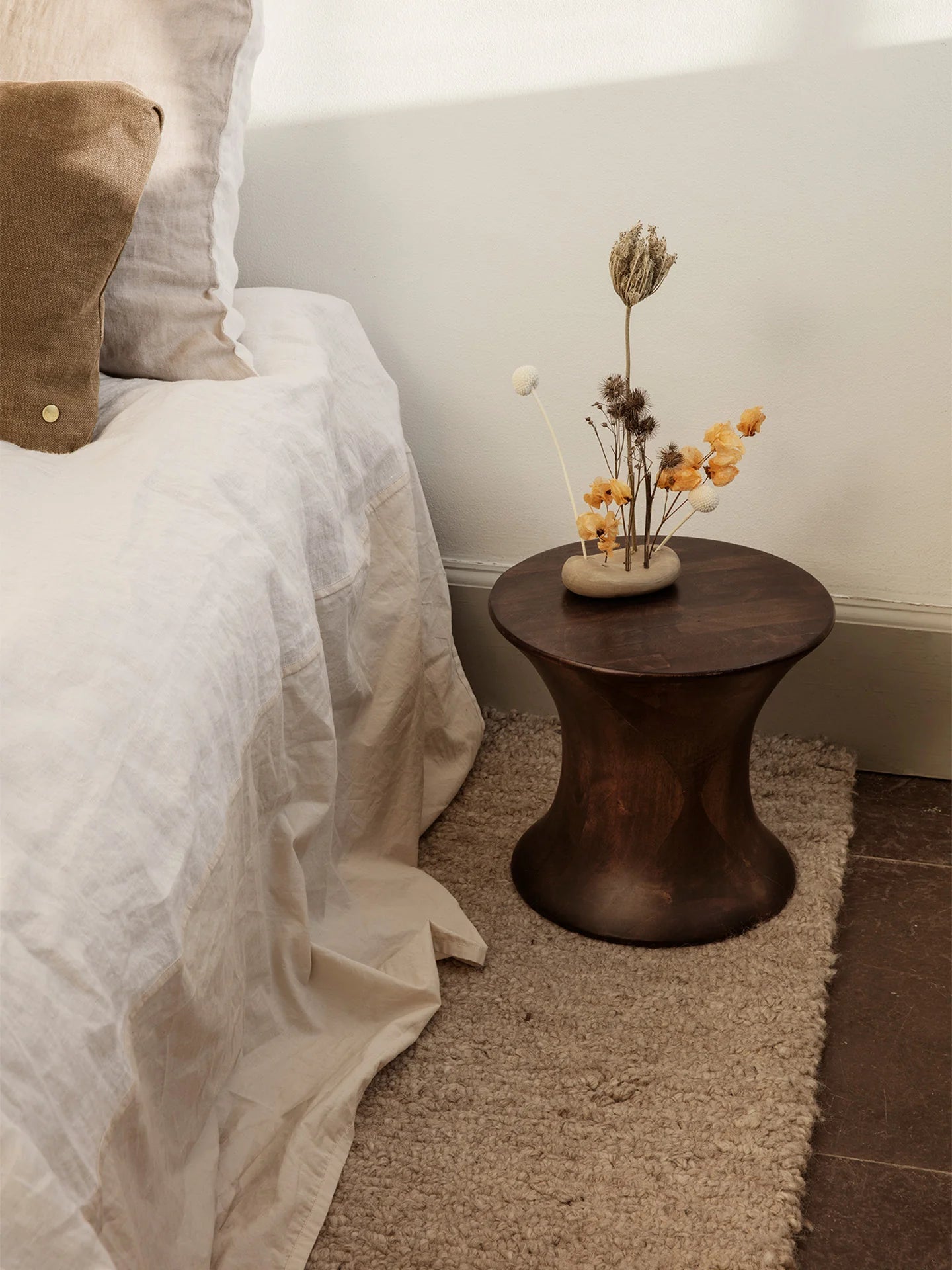 Vanitas Flower Stone