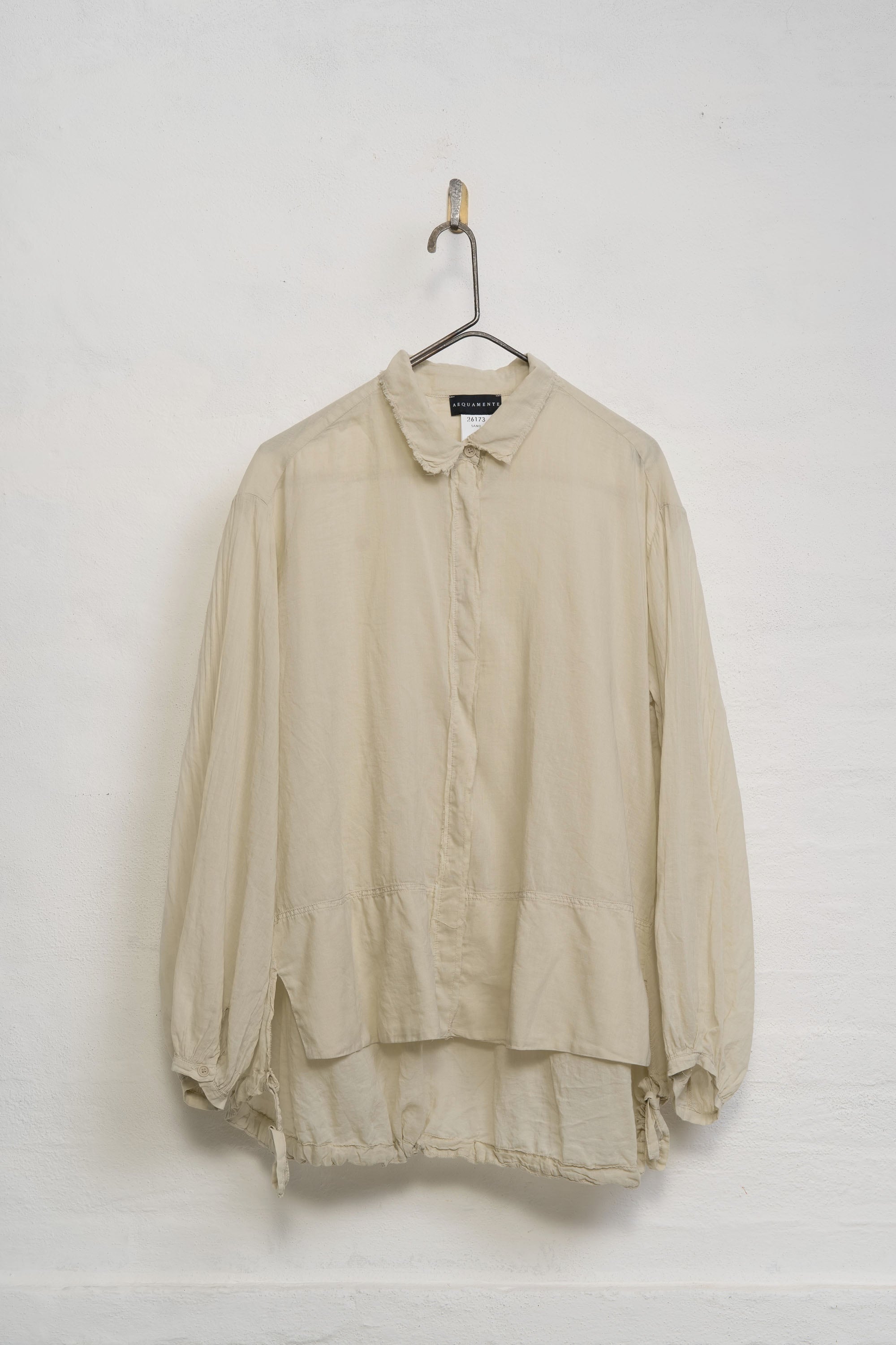 Shirt 173 -Sand ~ Aequamente