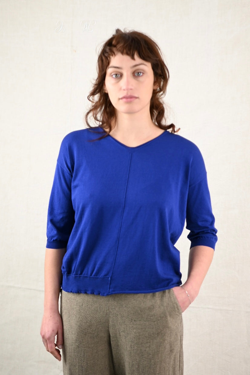 M J W - V neck Pullover 642  ~ Ink