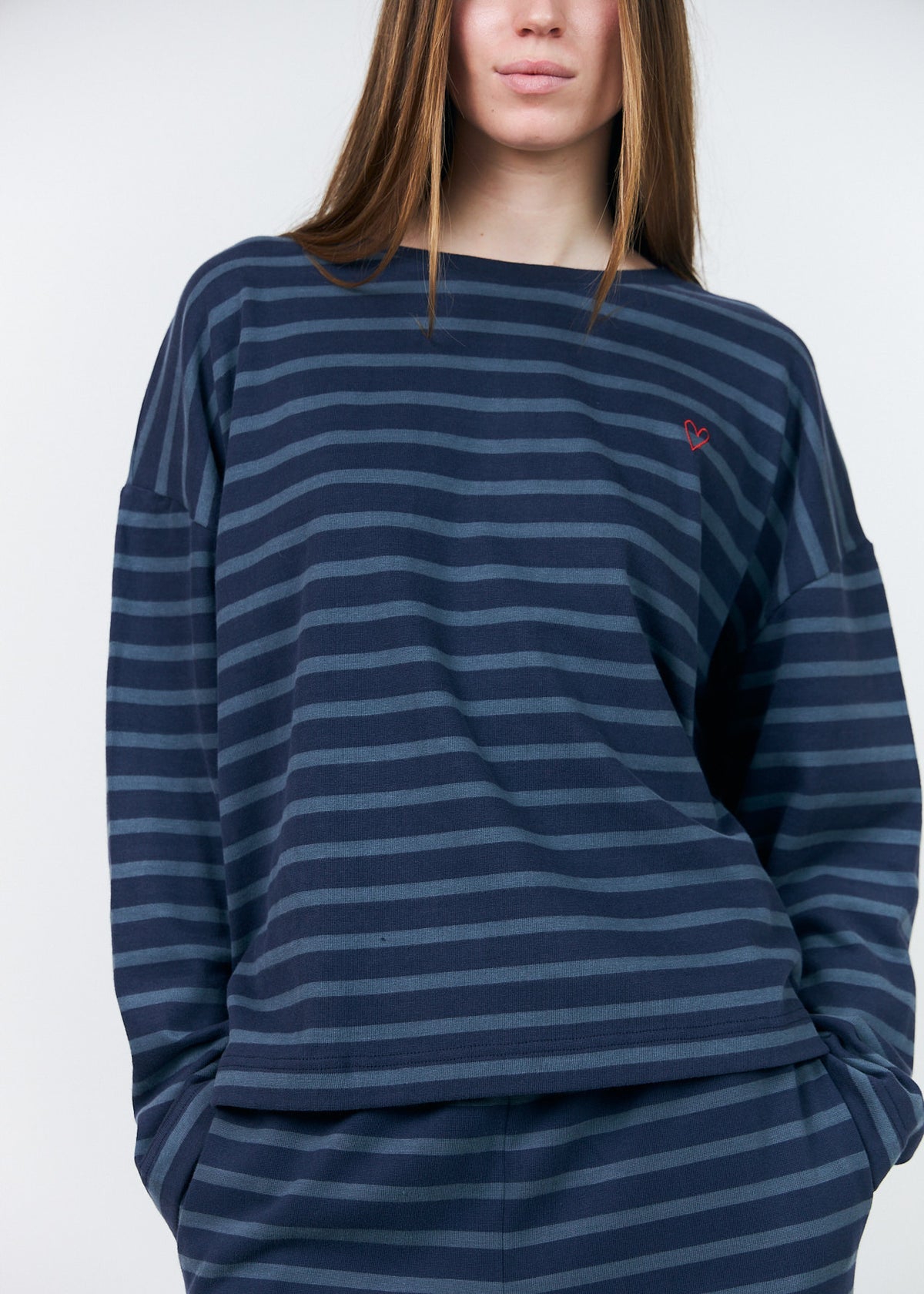 Demi Sweatshirt, Dark Blue ~ Lollys Laundry
