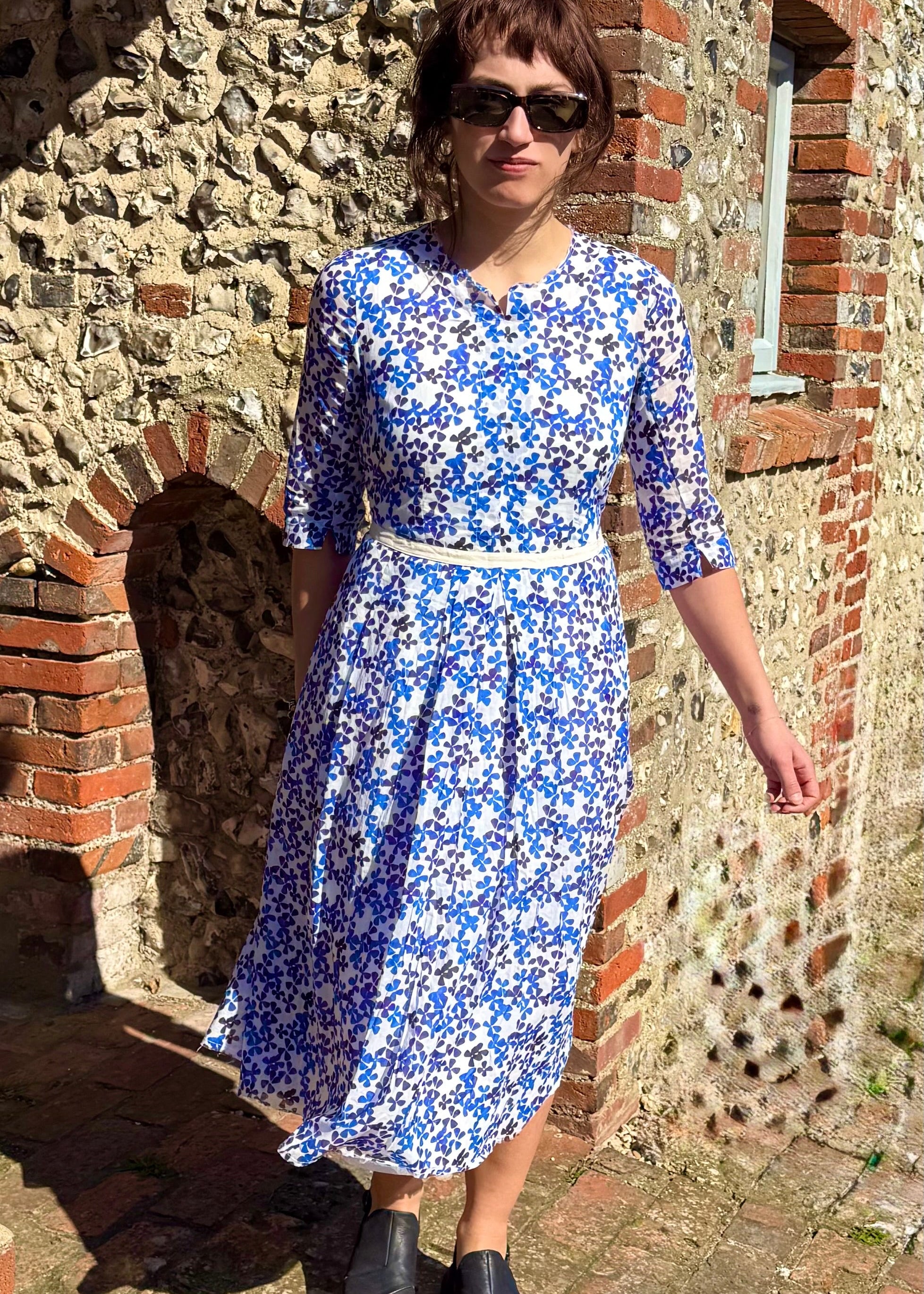 Hannoh Wessel  - Dress Darjan 176 ~ Blue Flowers