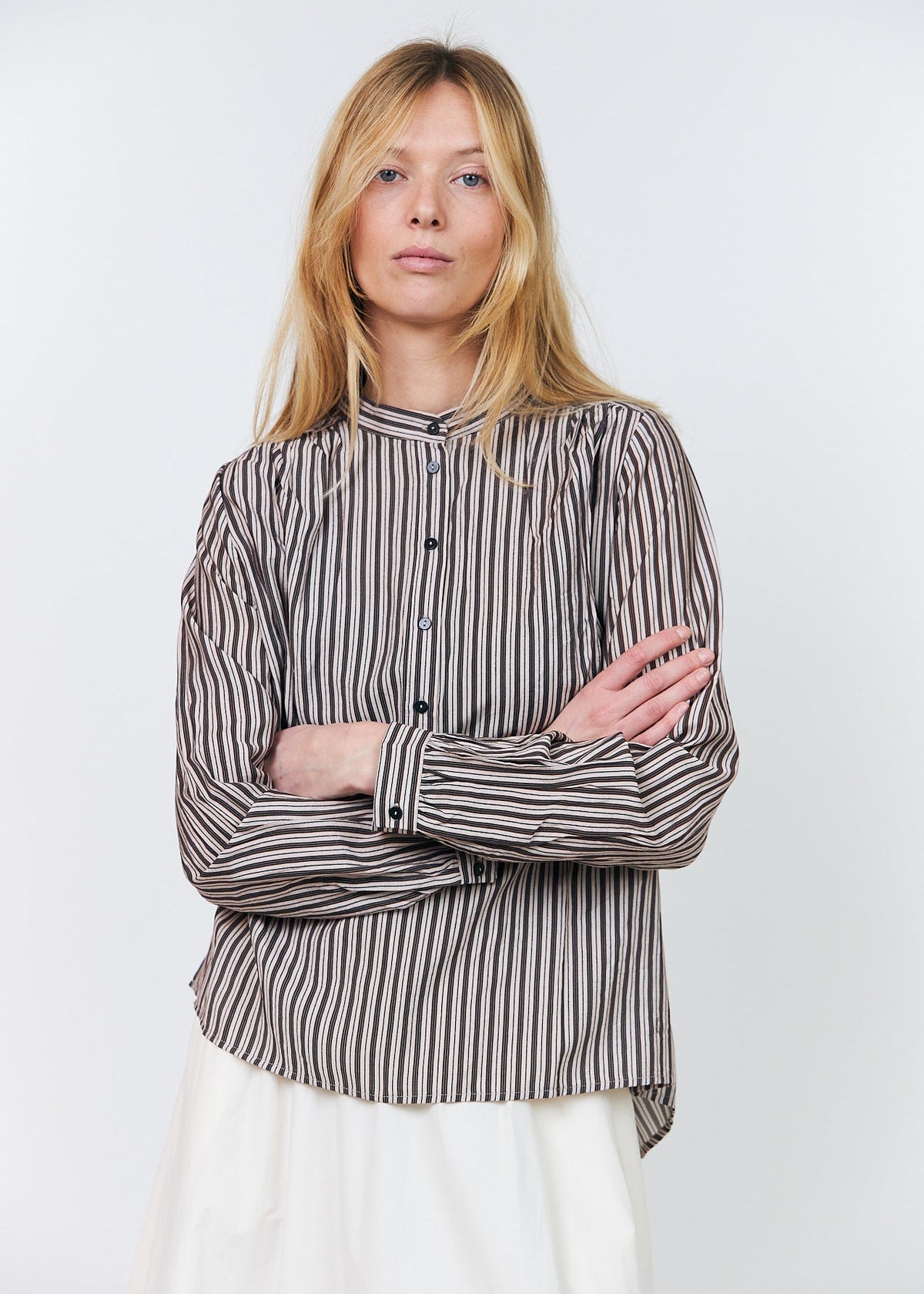 Lari Shirt, Beige ~ Lolly's Laundry