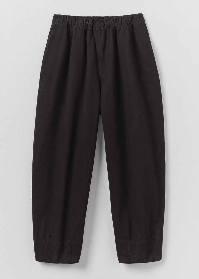 Sculpted Leg Brushed Cotton Canvas Trousers, Black ~ TOAST