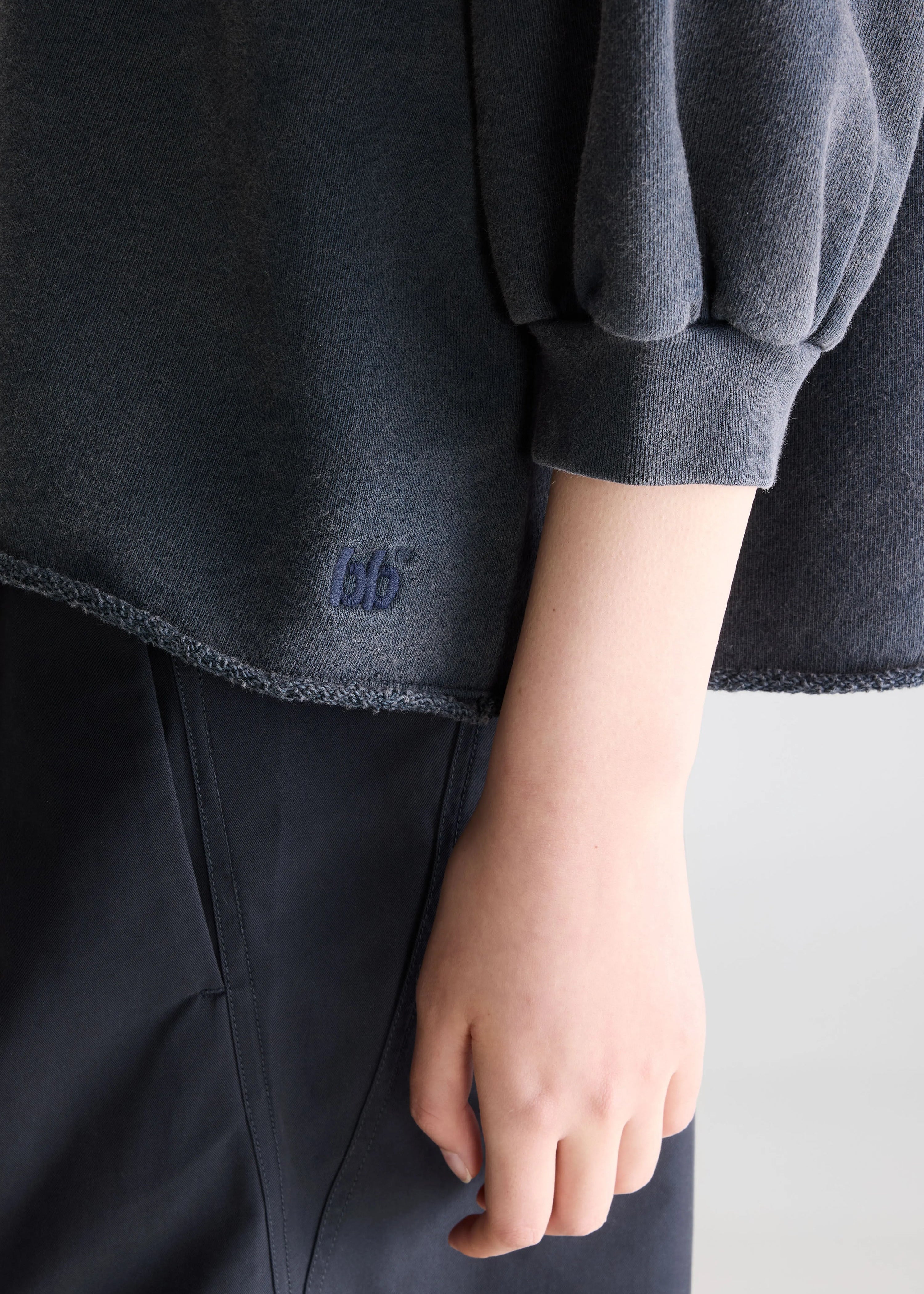 Vicske Crewneck Sweatshirt, Meteorite ~ Bellerose