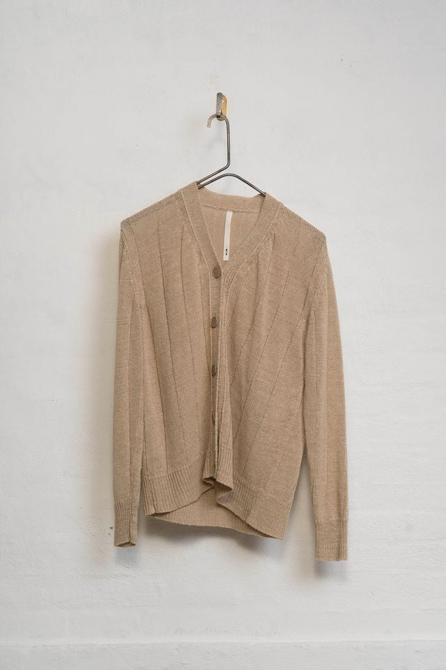 M J W ~ Cardigan 637, Linen