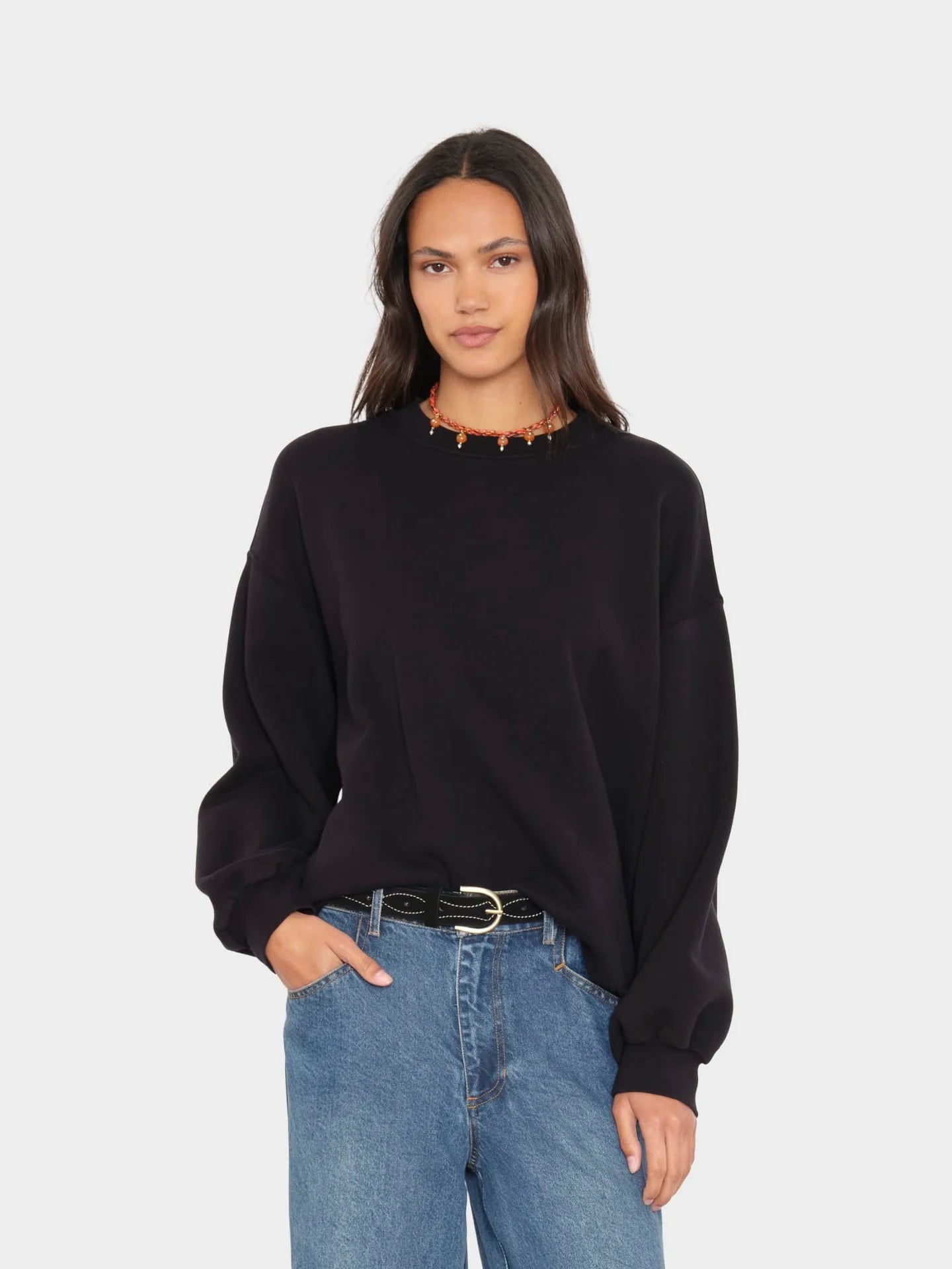 Honor Sweatshirt, Black ~ Xirena